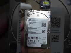 Disco duro Seagate ST900MM0168