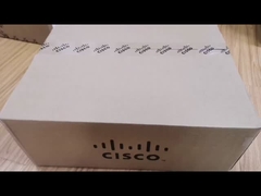 C9300-48 T-E Cisco Switch Catalyst 9300 esencial de la red de los datos 48-Port solamente