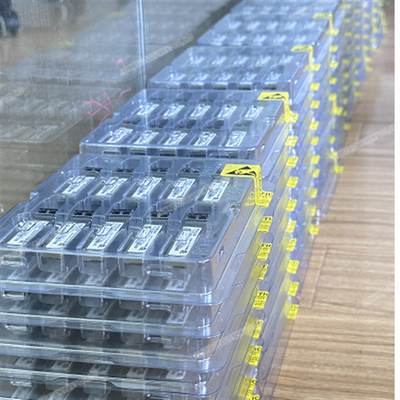 Finisar FTLF8536P4BCL 25,78Gb/s Transceptor óptico de longitud de onda corta SFP+ 850nm