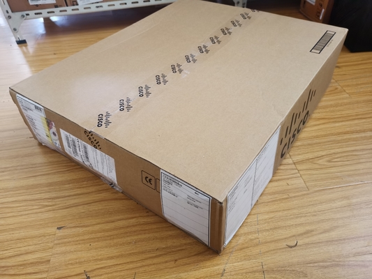 Cisco Catalyst C9500-16X-E 16-Port 10G Switch con licencia NW Essentials
