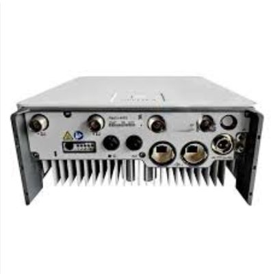 La unidad de radio remota (RRU) Ericsson 4415 B3 para redes 4G/LTE y 3G que operan en la banda de frecuencia de 1800 MHz (banda 3)