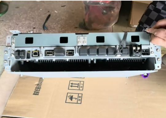 472181A FSMF (Fabricación del Módulo de Sistema Flexible), una unidad de procesamiento y control de banda base para la estación base Nokia Flexi Multiradio