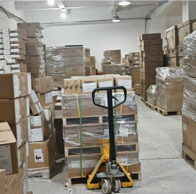 CE6885-48YS8CQ-F, conmutador Huawei CloudEngine 6800, fuente de alimentación eléctrica 48x10GE/8x100GE QSFP28/2xAC