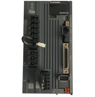 Mitsubishi MR-J4-350A Amplificador servoaccionador de CA de 3,5 kW Serie 200-240 V MELSERVO-J4