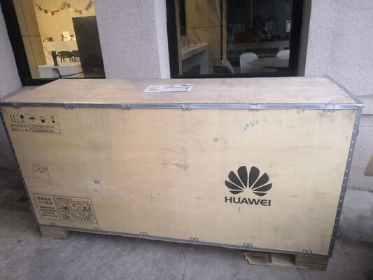 Enrutador Huawei NE40E-X16A, CR5DMPUX8670 CR5DMPUX8673 CR5DSFUIU07B, capacidad de conmutación de 12,58 Tbps