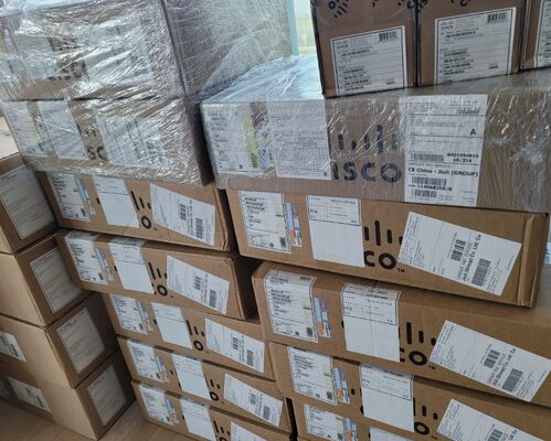 C1000-48P-4X-L Switch PoE+ Gigabit administrado, puertos PoE 48 × 1G 4 × 10G SFP + Uplinks, presupuesto PoE de 370W para empresas y pymes