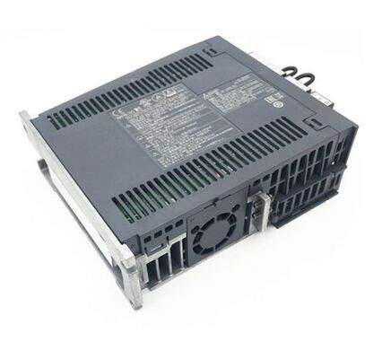 Mitsubishi MR-J4-100B-RJ Amplificador servoaccionador de CA de 1 kW SSCNET III/H