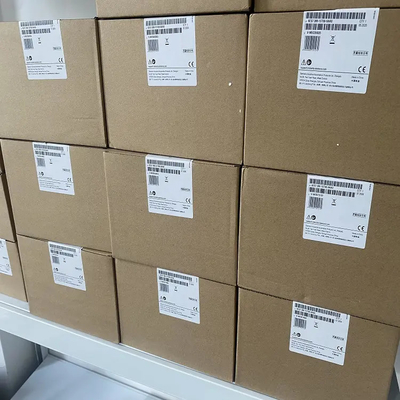 Nuevo original simatic s7-200 del regulador lógico programable de 6ES7288 3AM06 0AA0