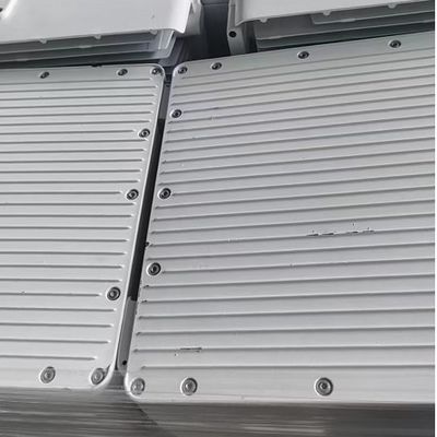 Ericsson RRU 4415 B7 Dimensión interna 420mm*335mm*125mm Diseño